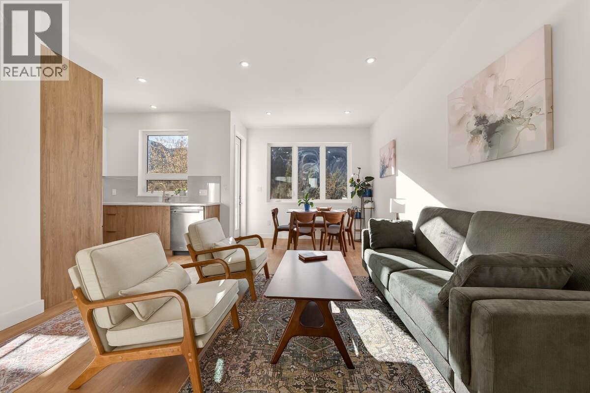 2224 Falls Street Unit# B, Nelson