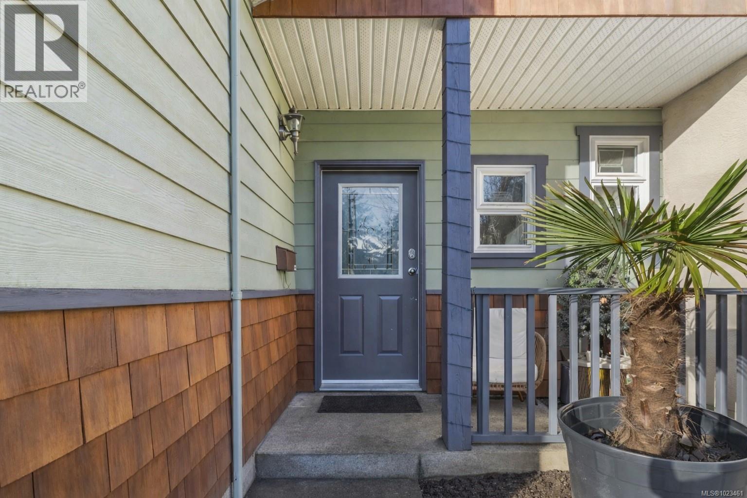 2562 Wentwich Rd - Photo 2 of 20, Langford, British Columbia