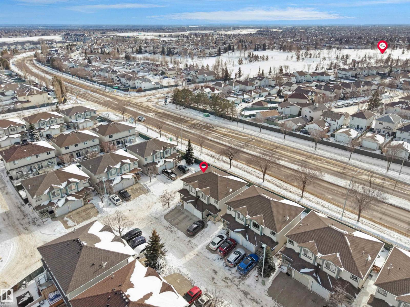 #48 2004 GRANTHAM CT NW - Photo 2 of 39, Edmonton, Alberta