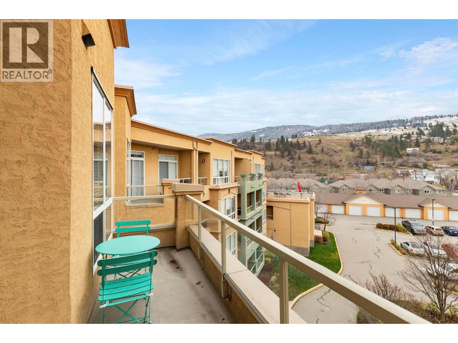 401 3550 Woodsdale Road, Lake Country