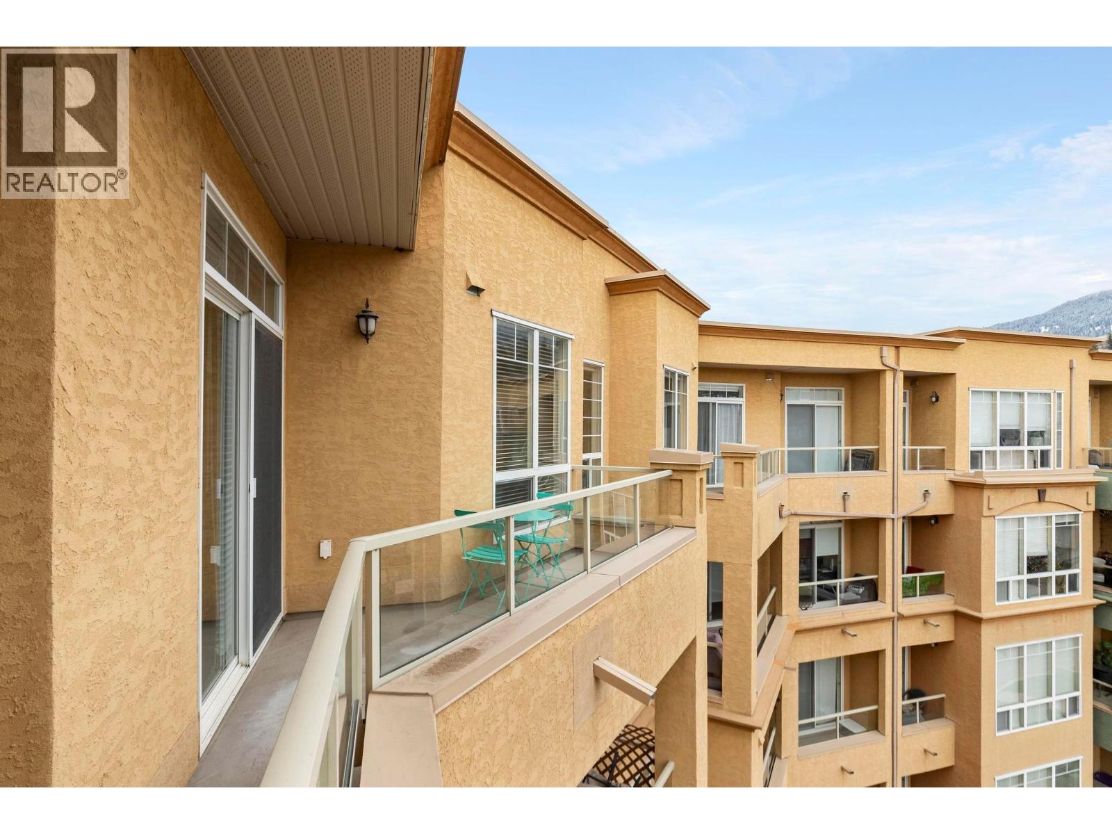 401 3550 Woodsdale Road, Lake Country