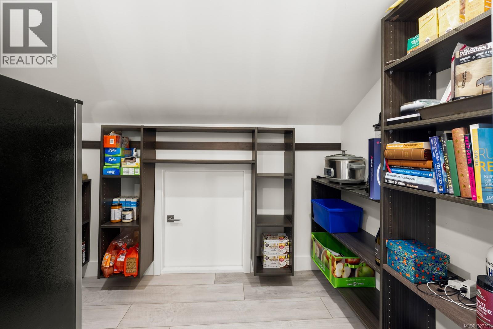 #201 2045 COUNTRY CLUB WAY - 29