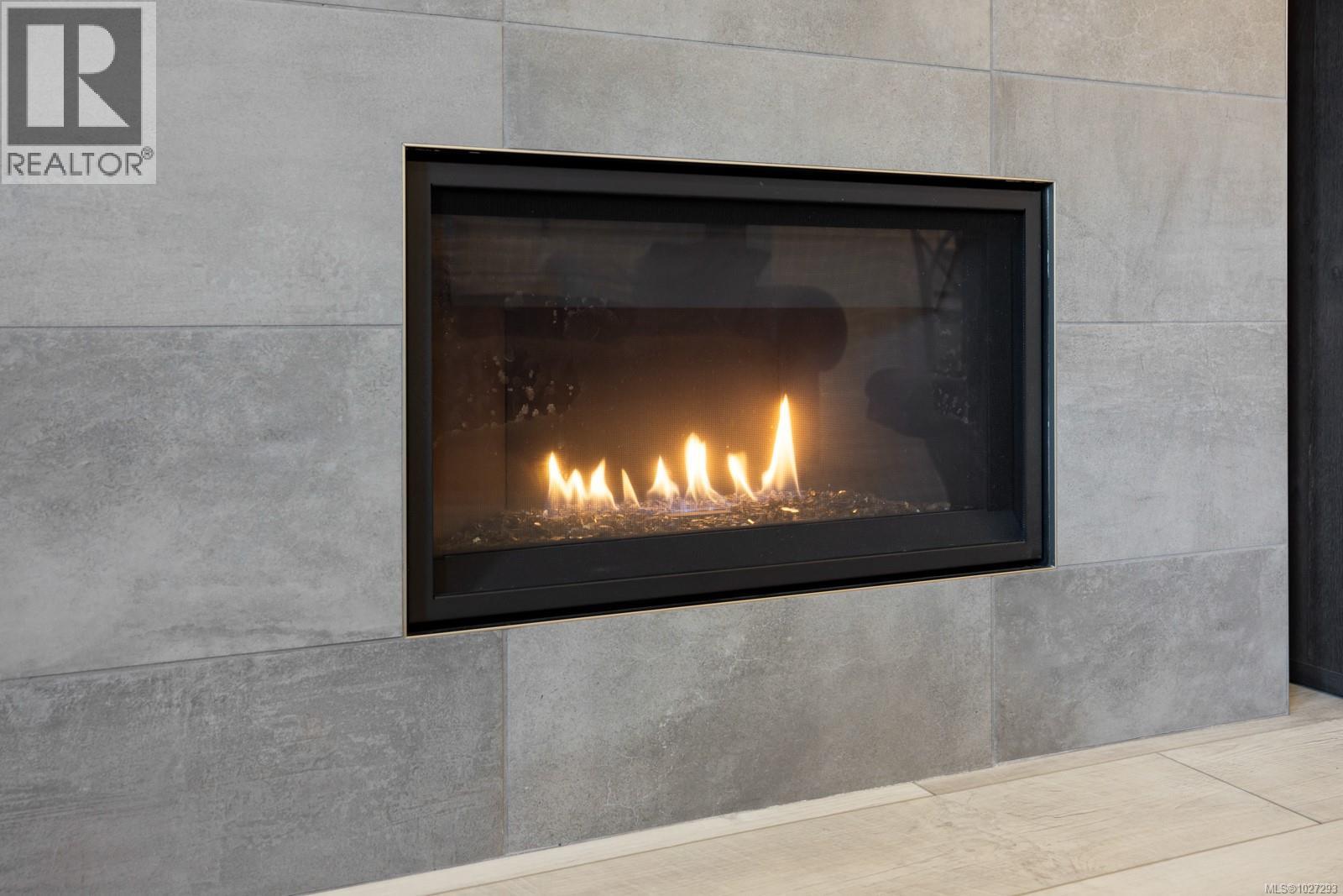 #201 2045 COUNTRY CLUB WAY - 11