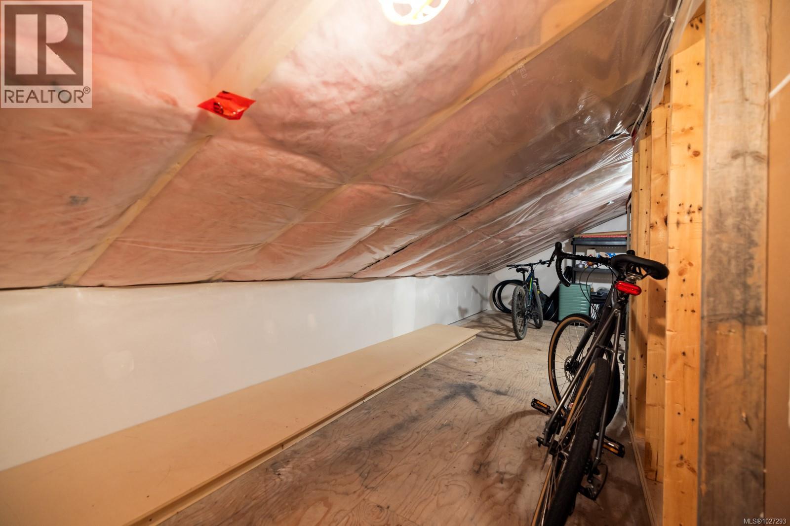 #201 2045 COUNTRY CLUB WAY - 32