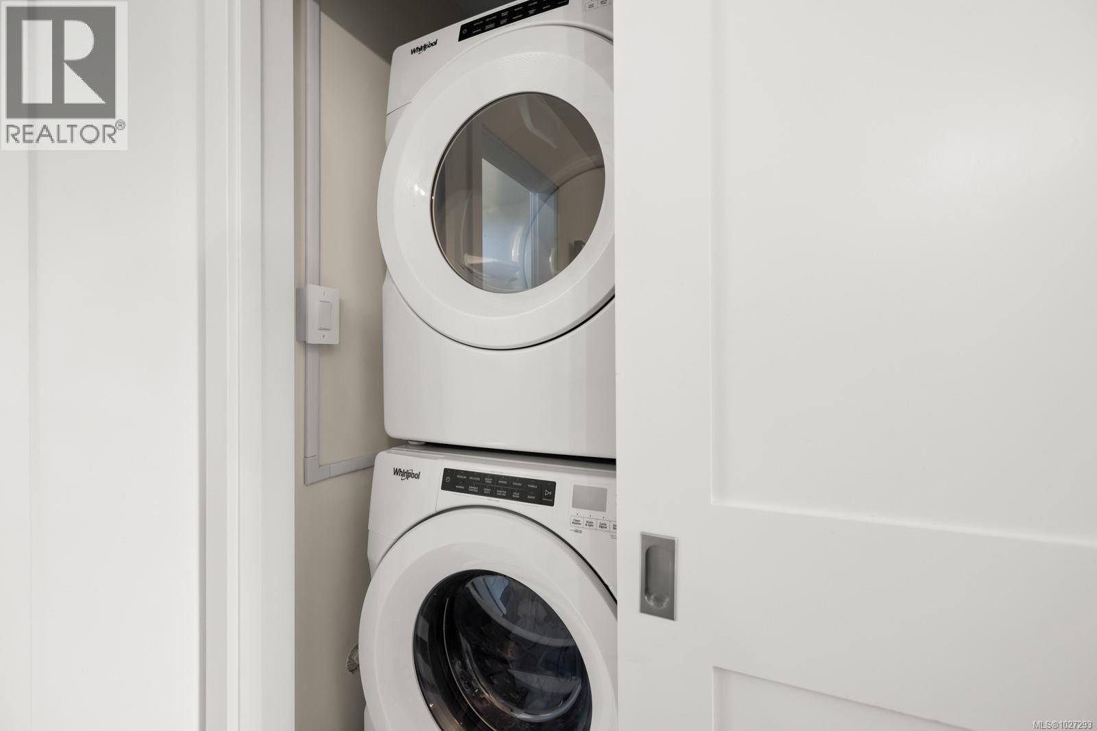 #201 2045 COUNTRY CLUB WAY - 28