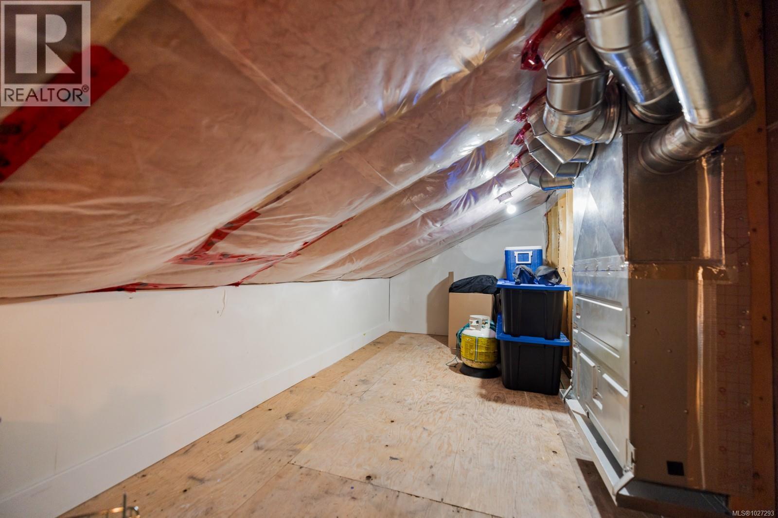 #201 2045 COUNTRY CLUB WAY - 34