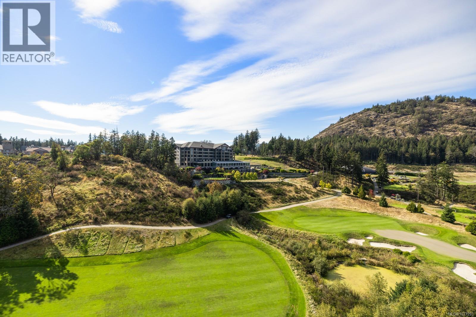 #201 2045 COUNTRY CLUB WAY - 40