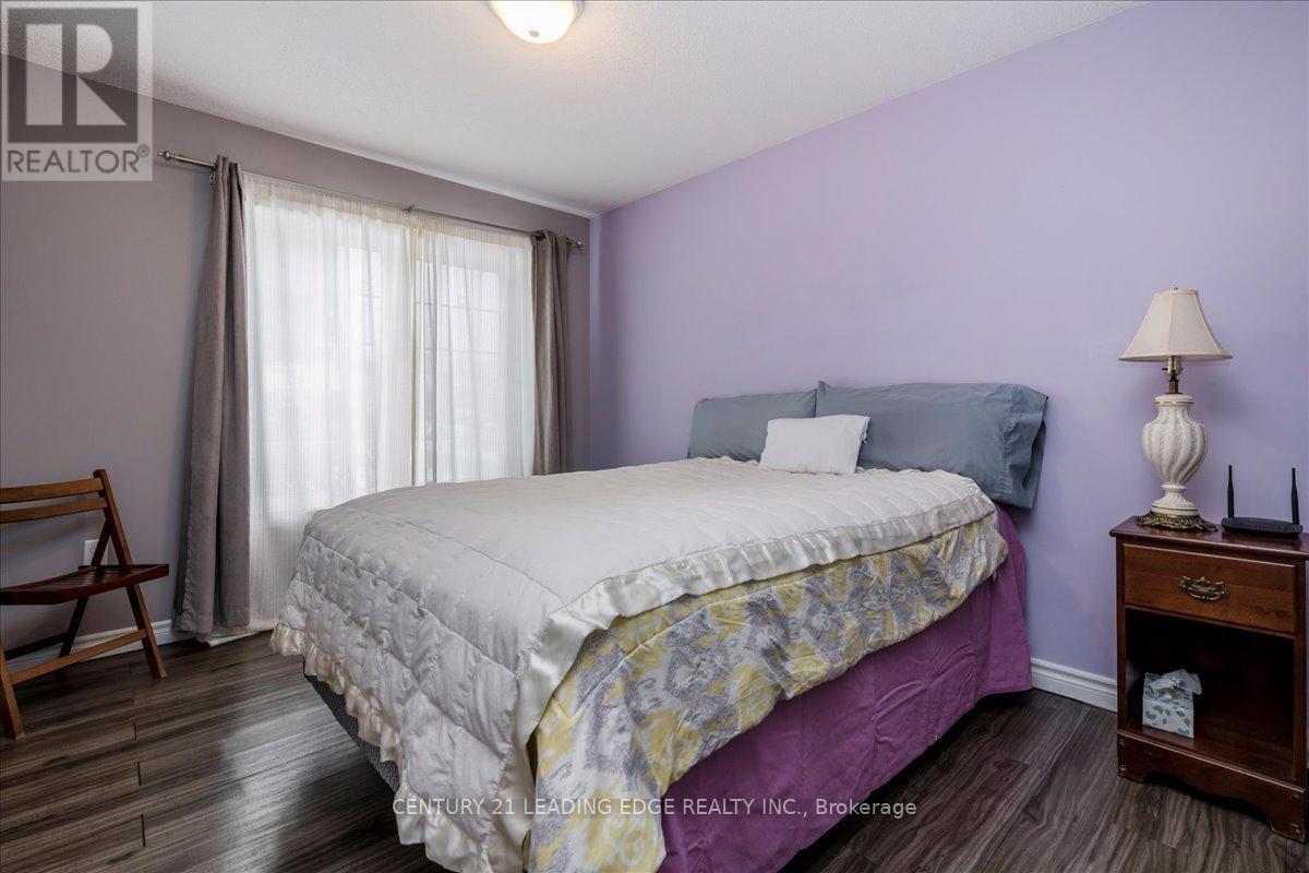 #20 43 COULTER STREET - 13