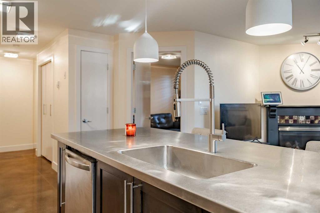 Single Family House for Sale in   A Street SW Altadore Calgary 