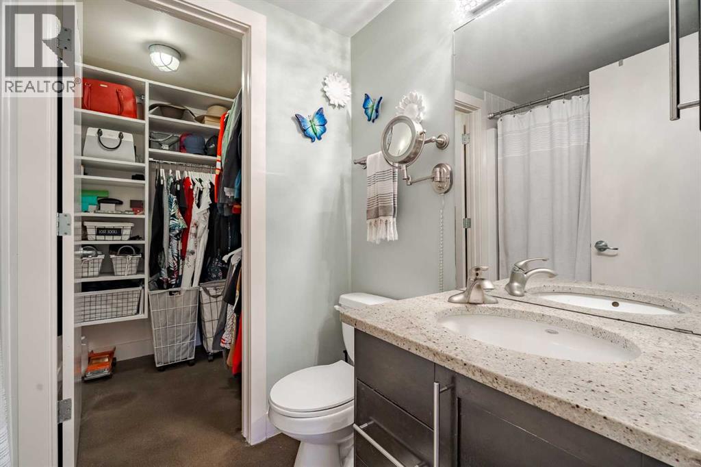 Single Family House for Sale in   A Street SW Altadore Calgary 