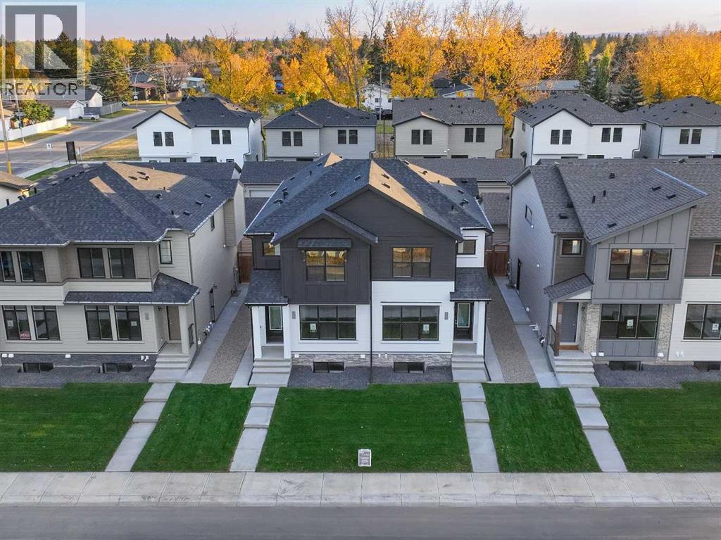 12 Alderwood Close SE - Photo 3 of 50, Calgary, Alberta