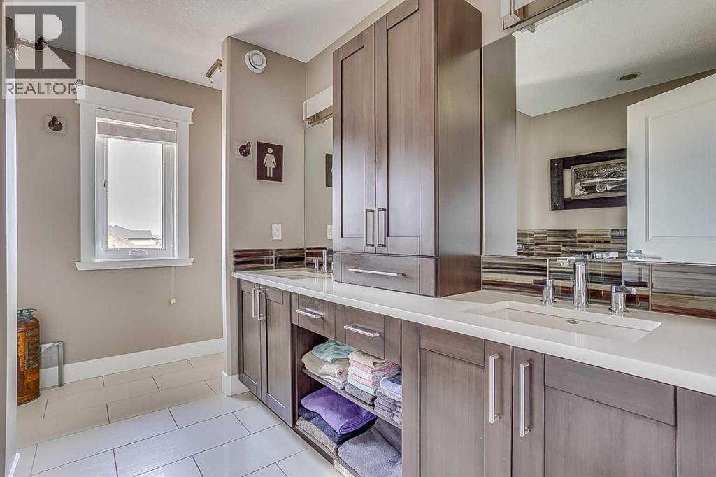 208 Sparrow Hawk Drive, Fort McMurray