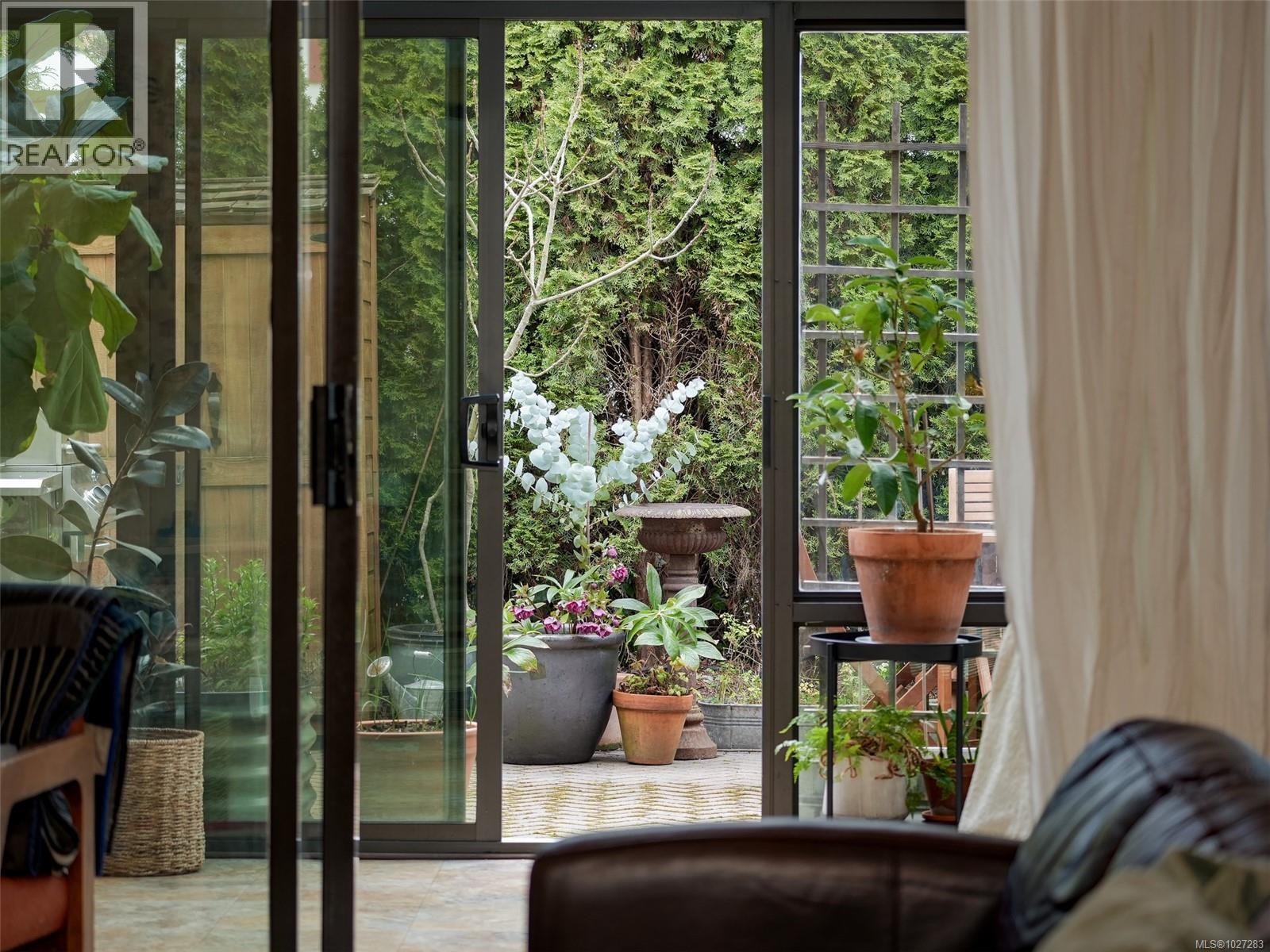 106 119 Ladysmith Street, Victoria