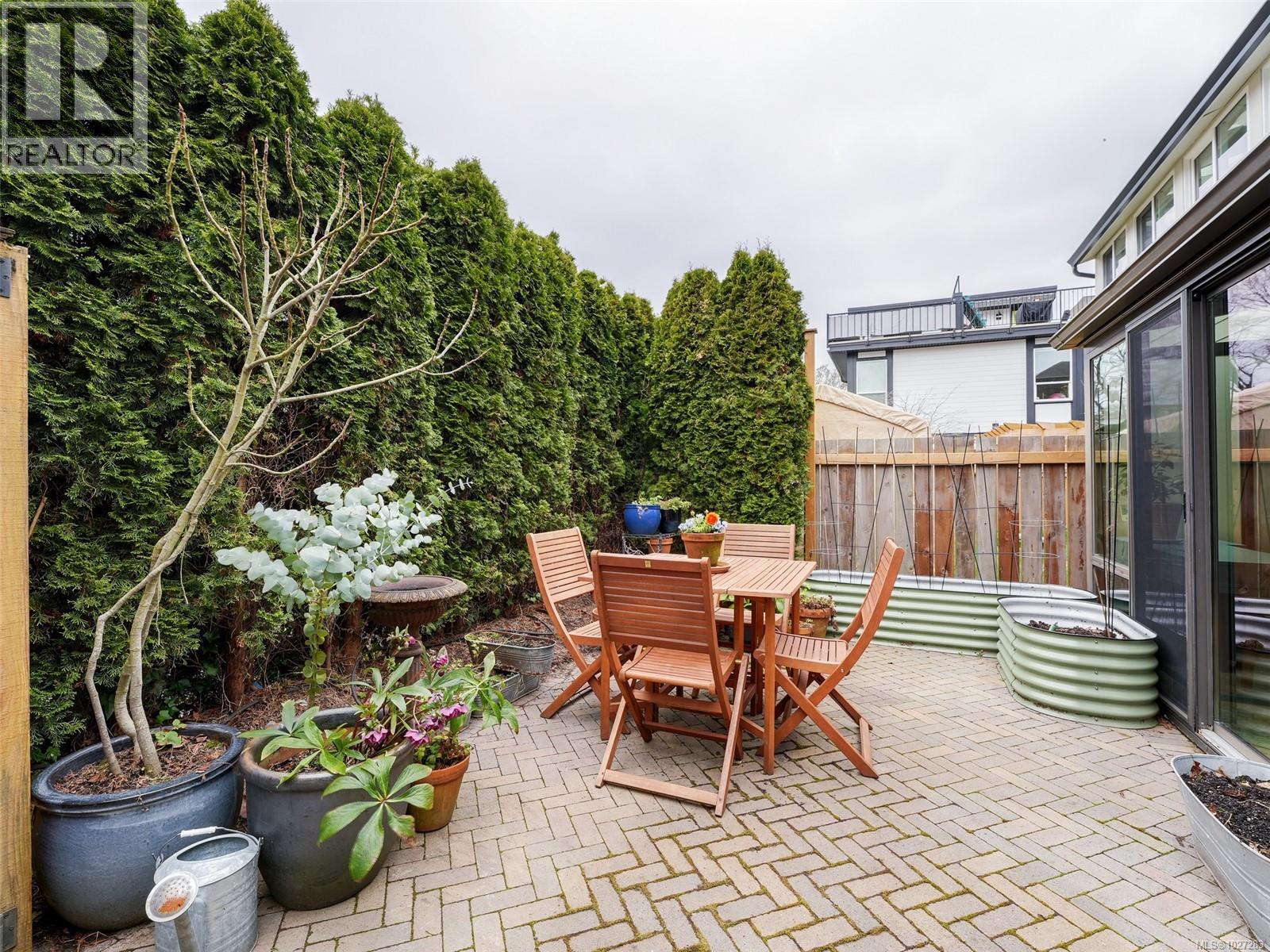 106 119 Ladysmith Street, Victoria