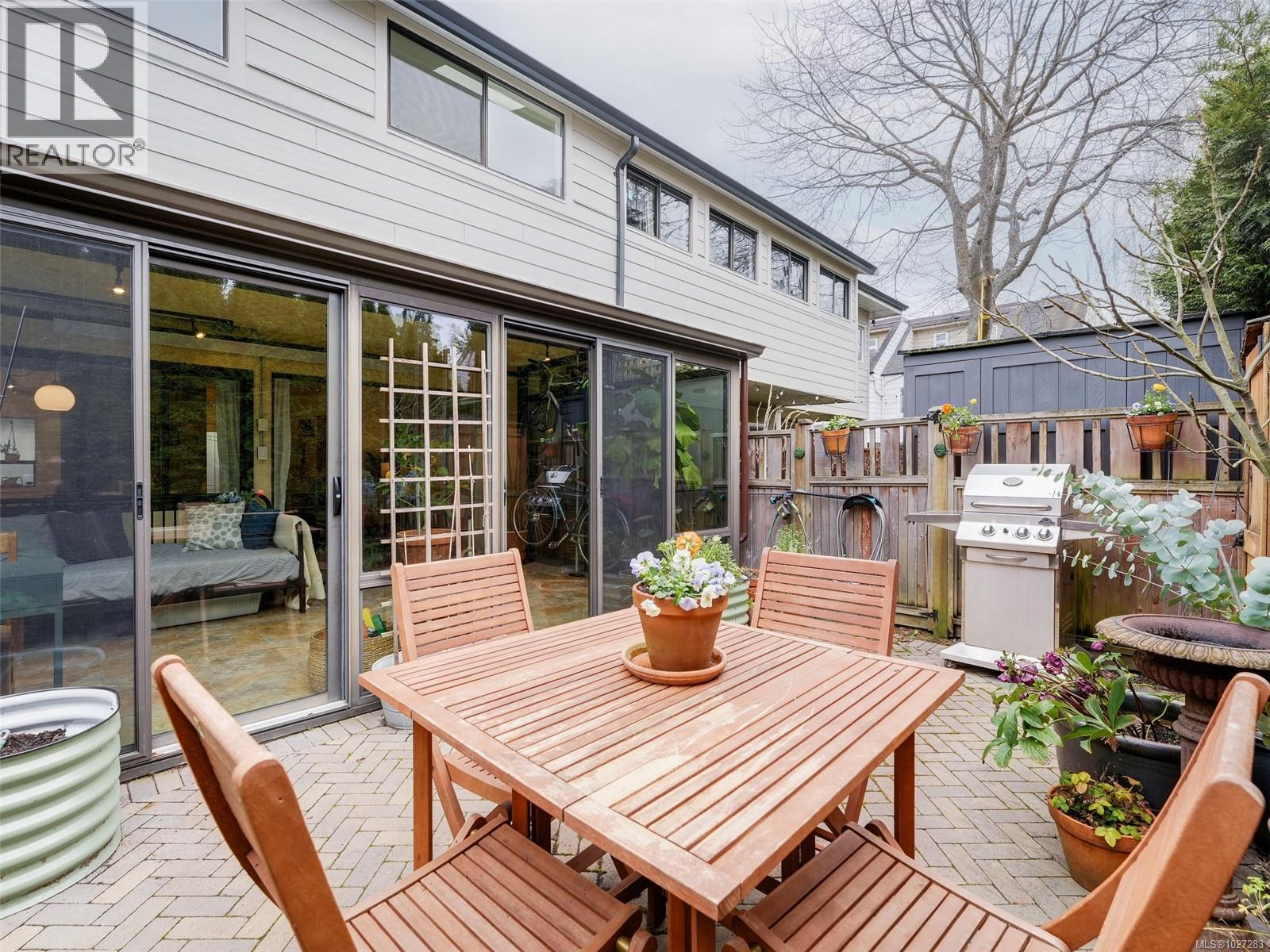 106 119 Ladysmith Street, Victoria