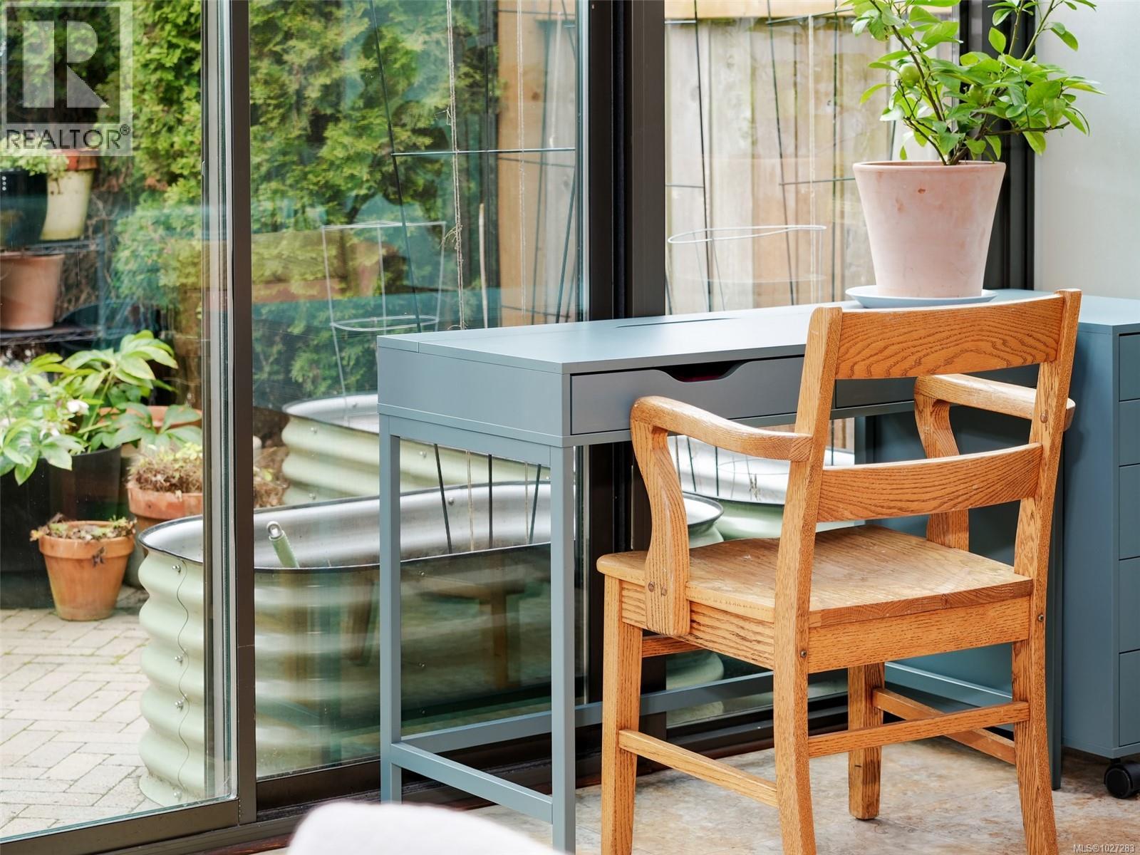 106 119 Ladysmith Street, Victoria