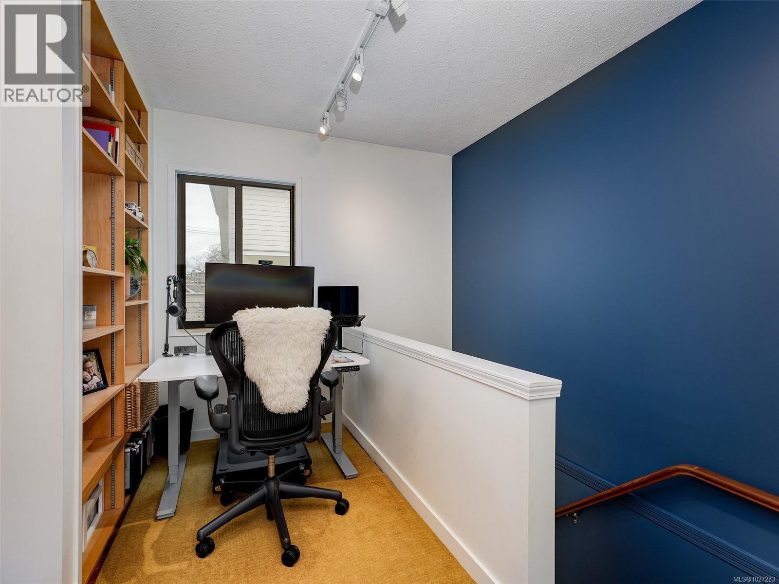 106 119 Ladysmith Street, Victoria