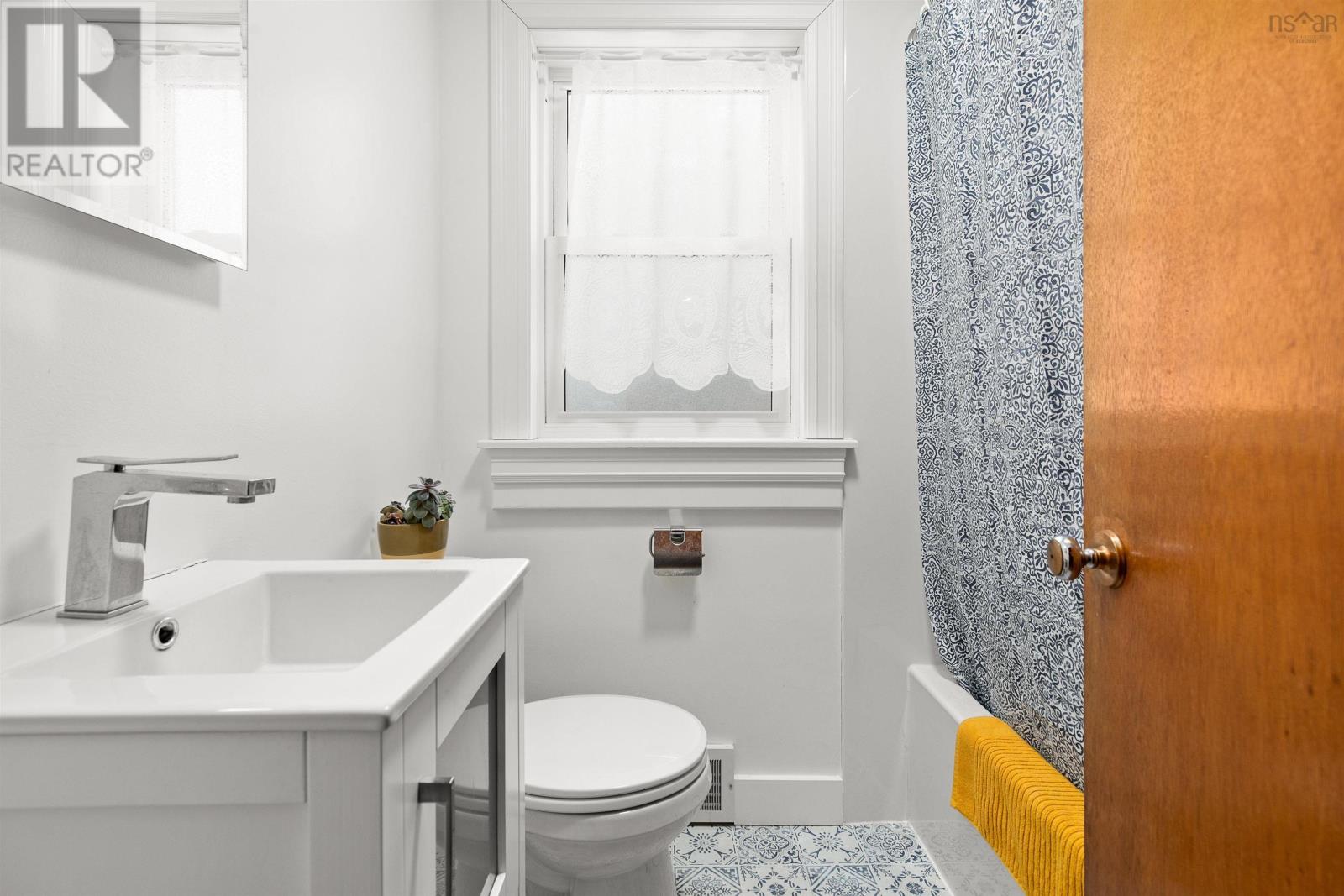 Property 22 of 33 of 26 Penhorn Drive