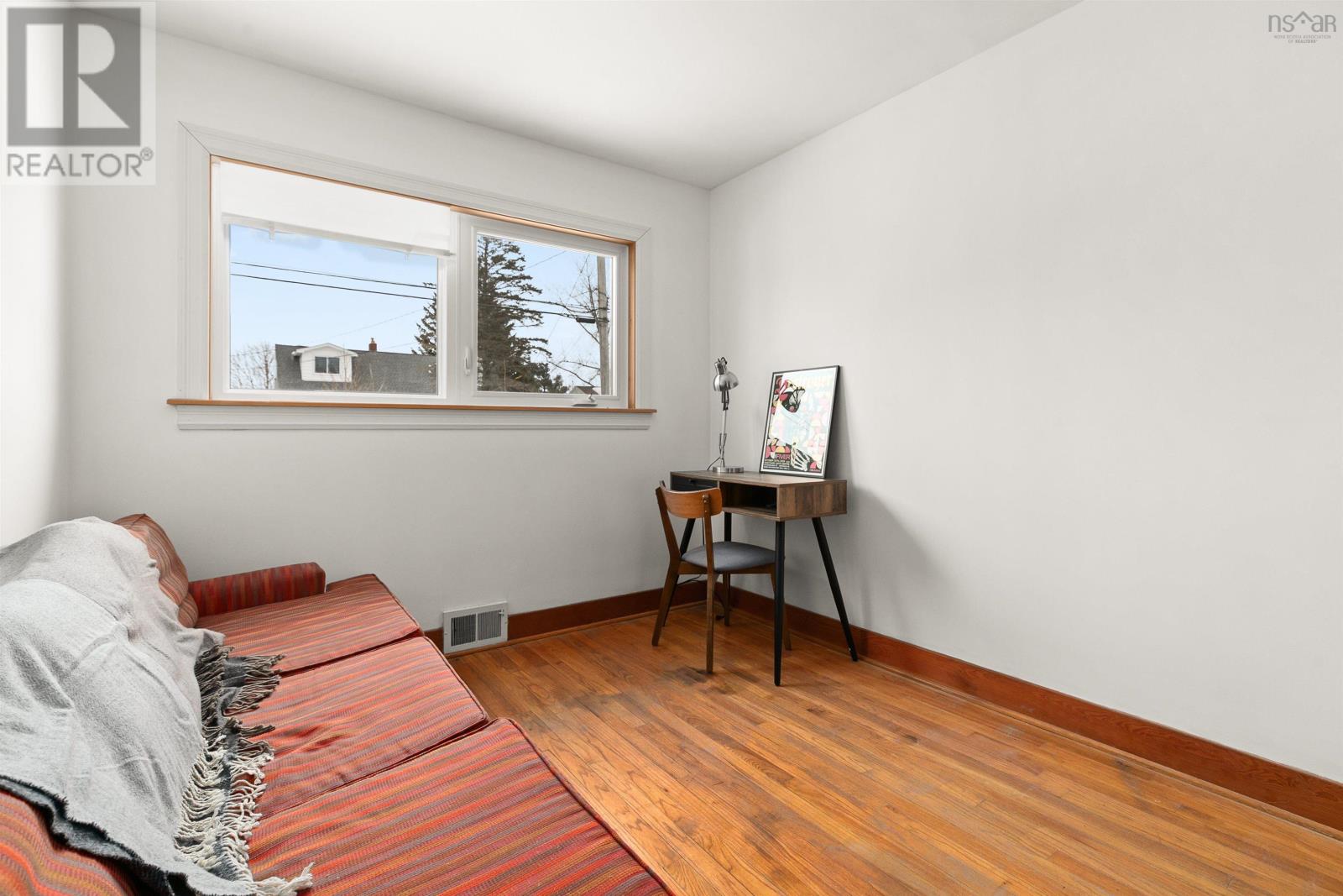 Property 21 of 33 of 26 Penhorn Drive