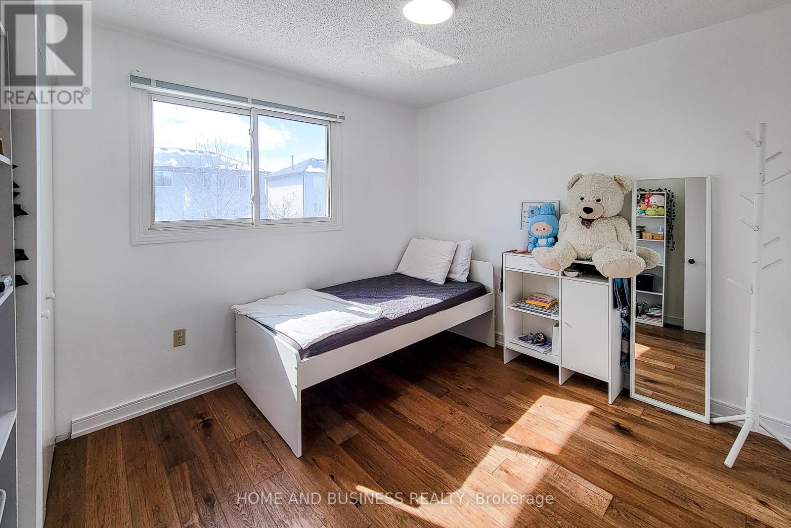50 EVEREST STREET - 23