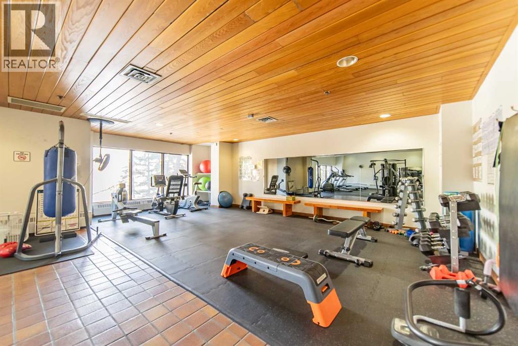 Single Family House for Sale in    Avenue NW Bowness Calgary 