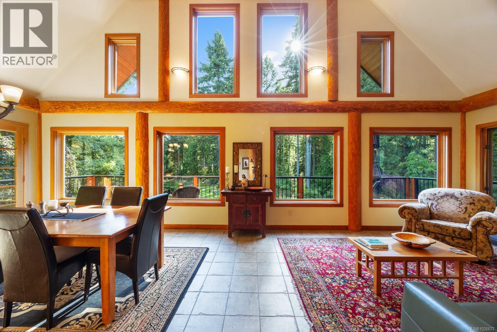 900 Spider Lake Rd - Photo 3 of 73, Qualicum Beach, British Columbia