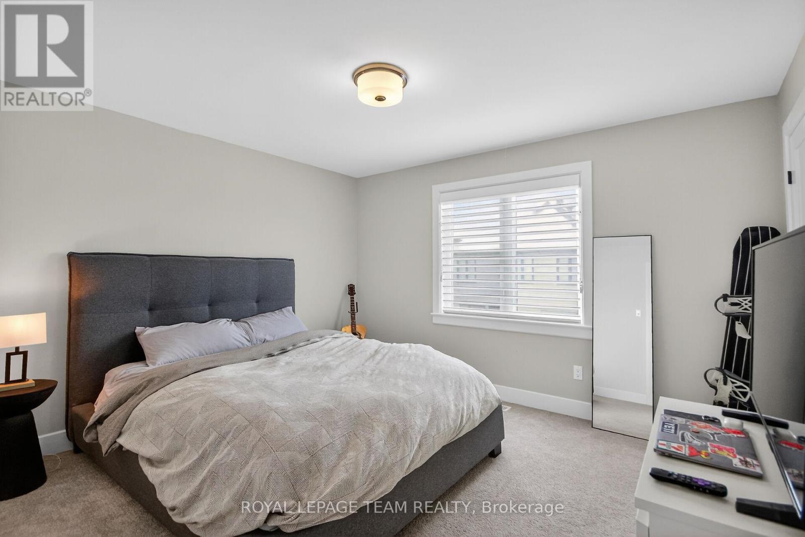 988 BECKTON HEIGHTS - 21