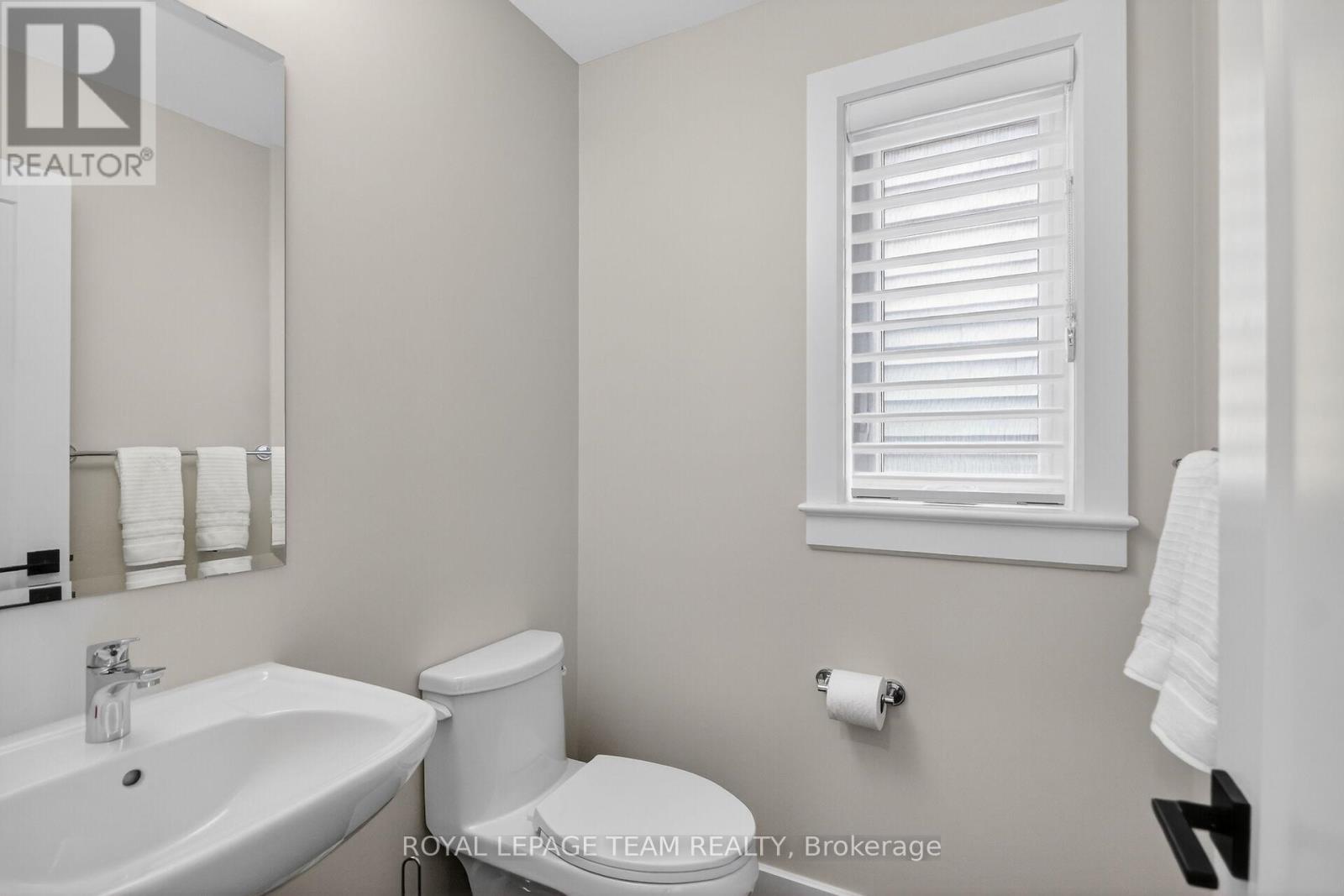 988 BECKTON HEIGHTS - 30