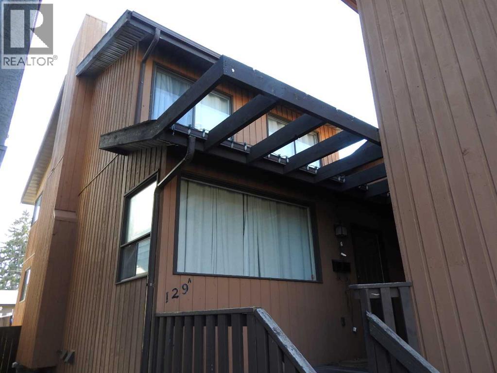 Single Family House for Sale in   Avenue NW Tuxedo Park Calgary 