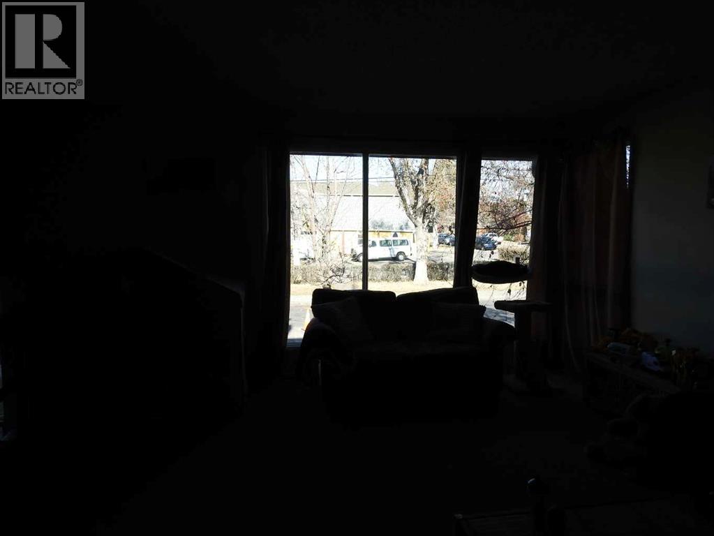 129 32 AVENUE NW - 5