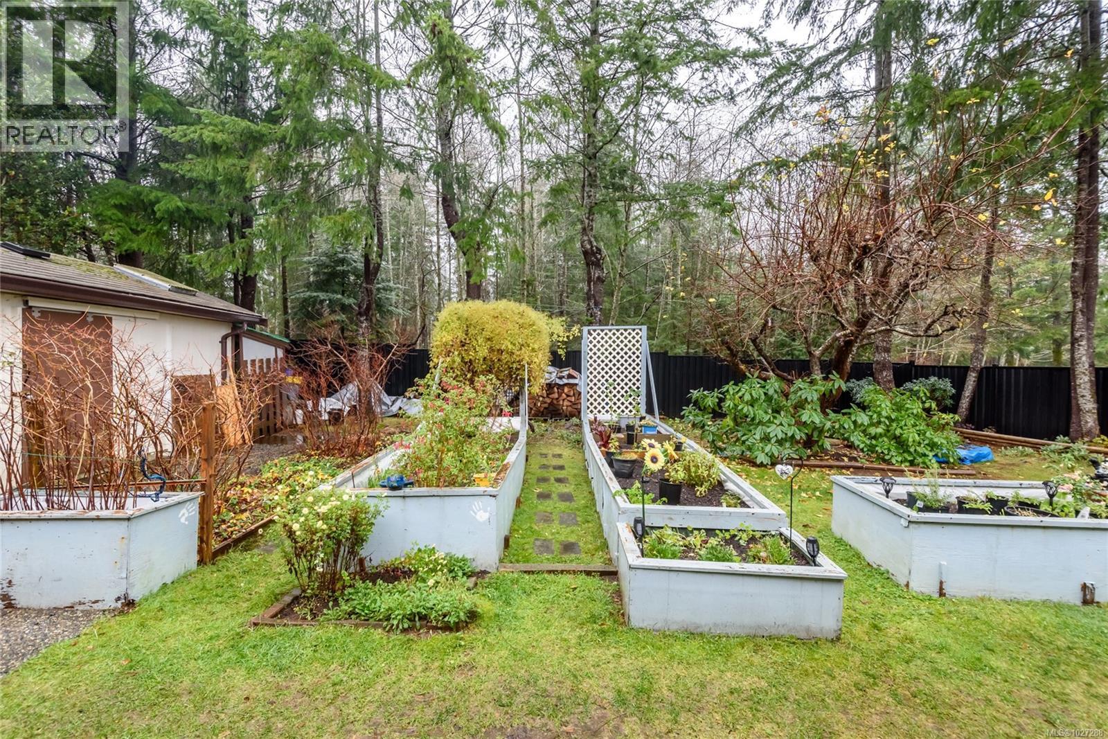 #113 2700 WOODBURN RD - 33