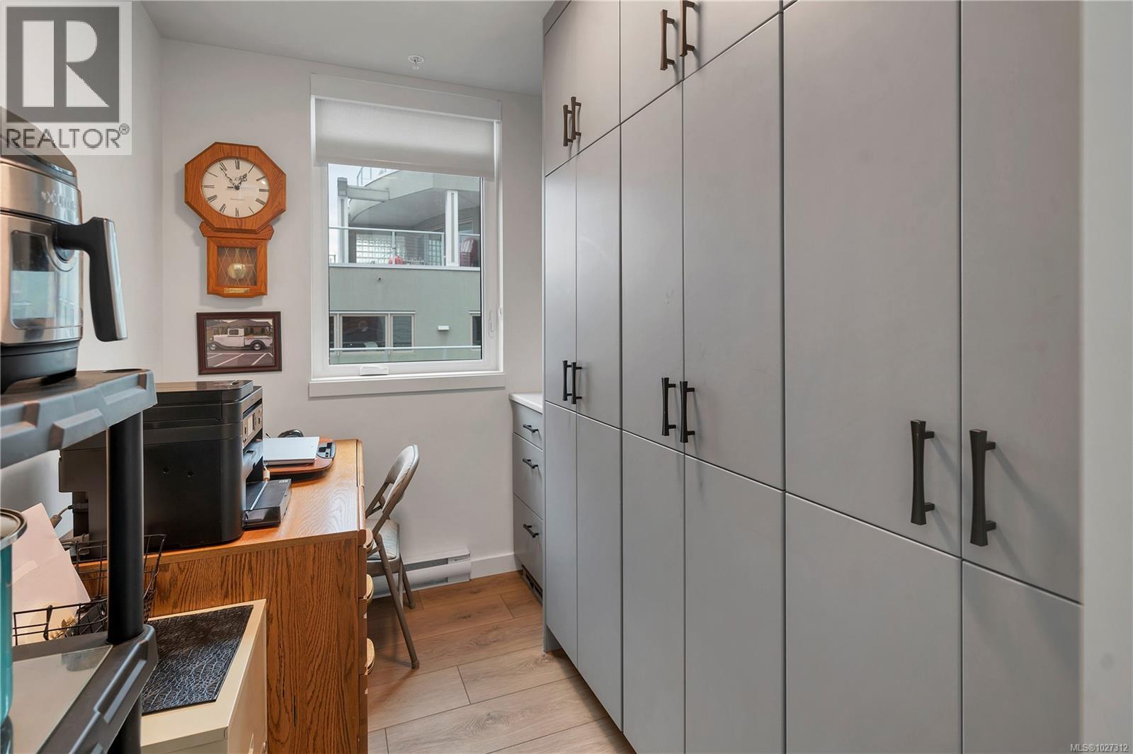 #204 684 ISLAND HWY S - 19