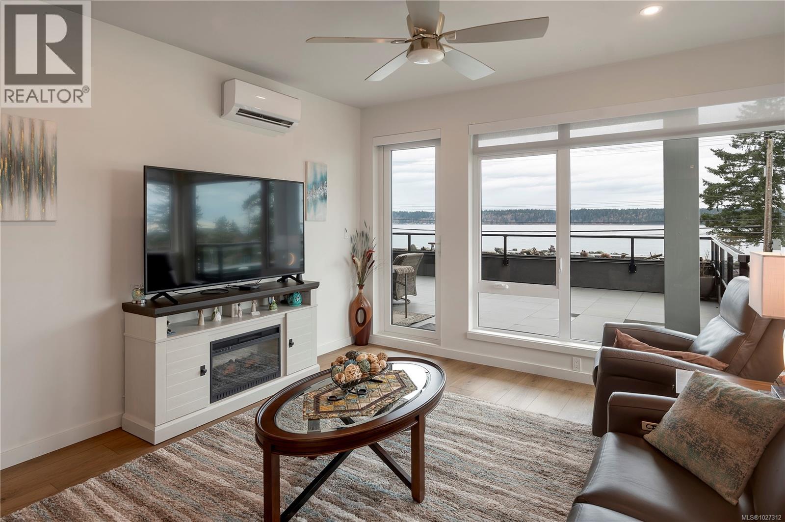 #204 684 ISLAND HWY S - 10