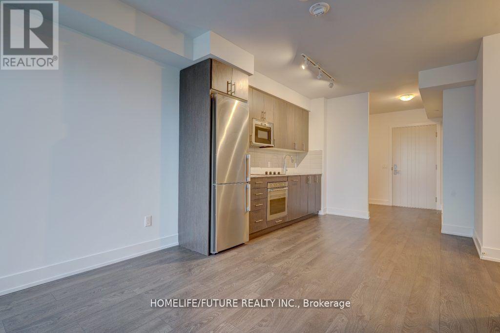 #1912 2550 SIMCOE STREET N - 19