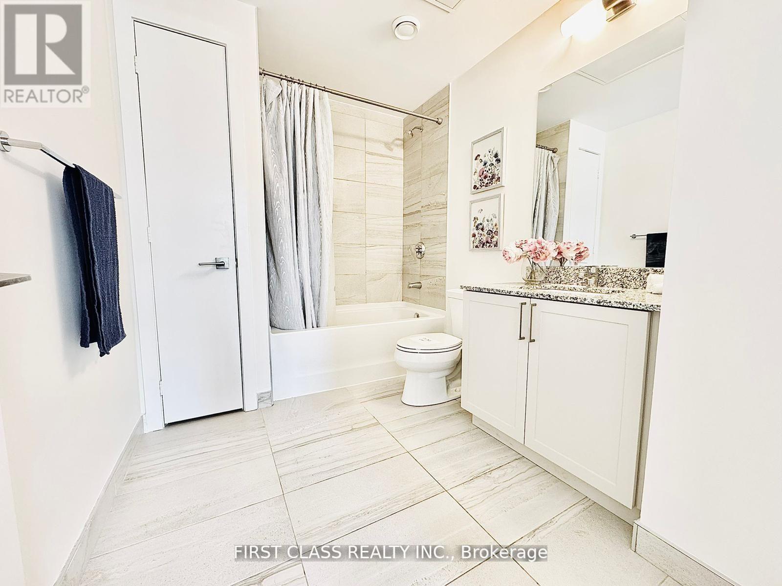 #511W 268 BUCHANAN DRIVE - 21