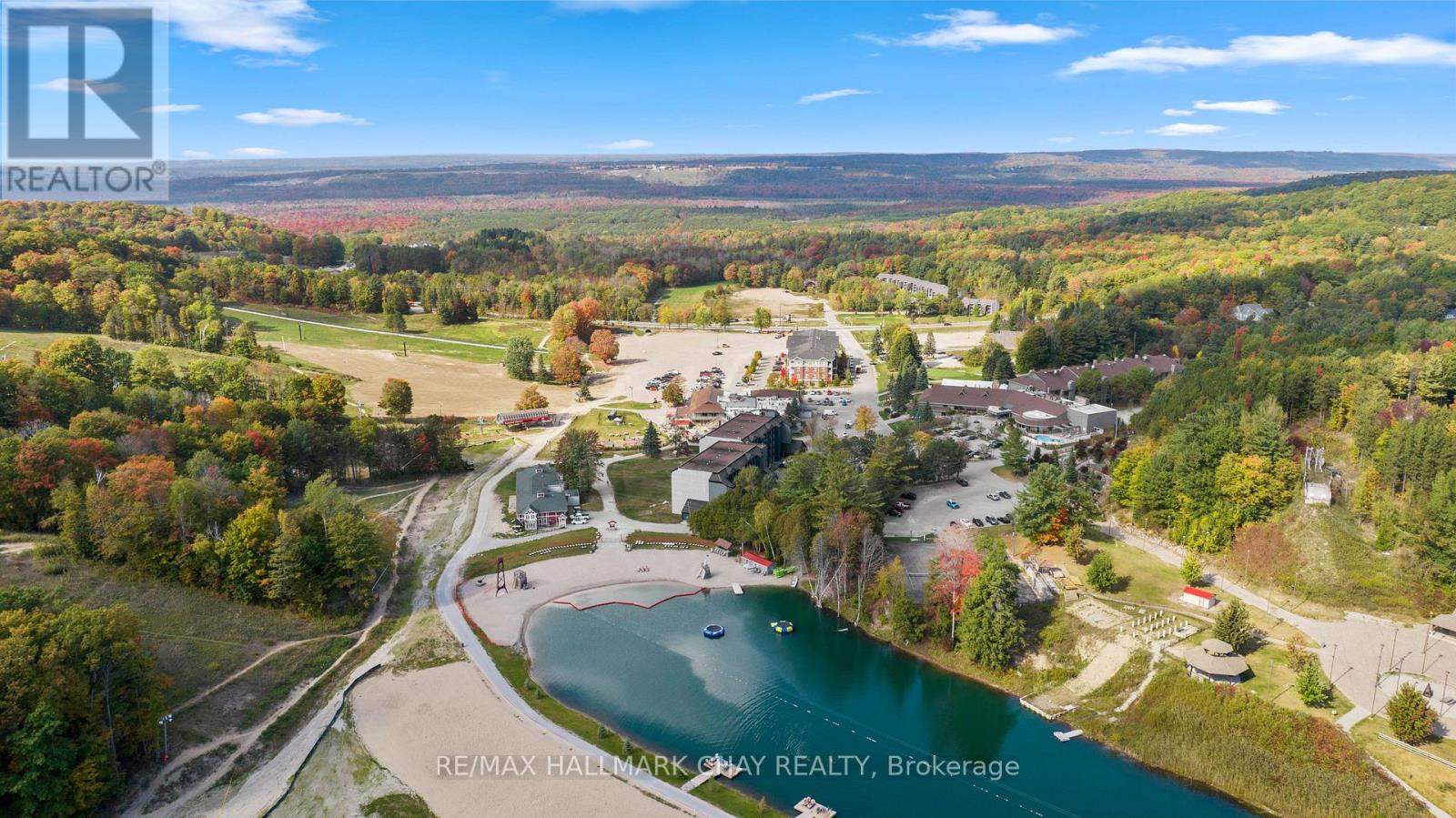 ##G01 80 HORSESHOE BOULEVARD - 26