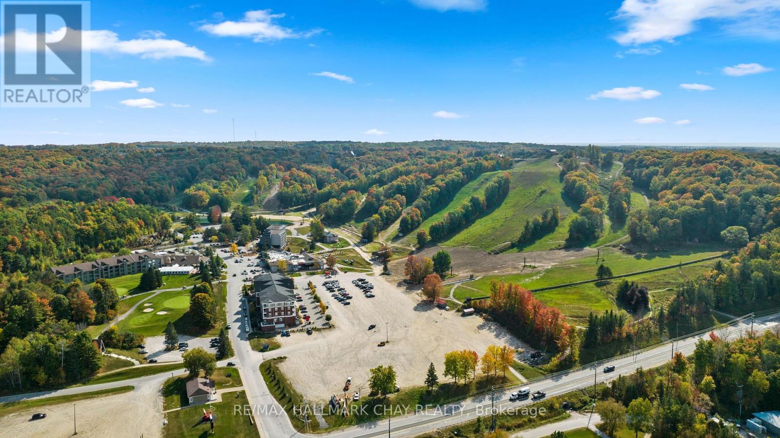 ##G01 80 HORSESHOE BOULEVARD - 27