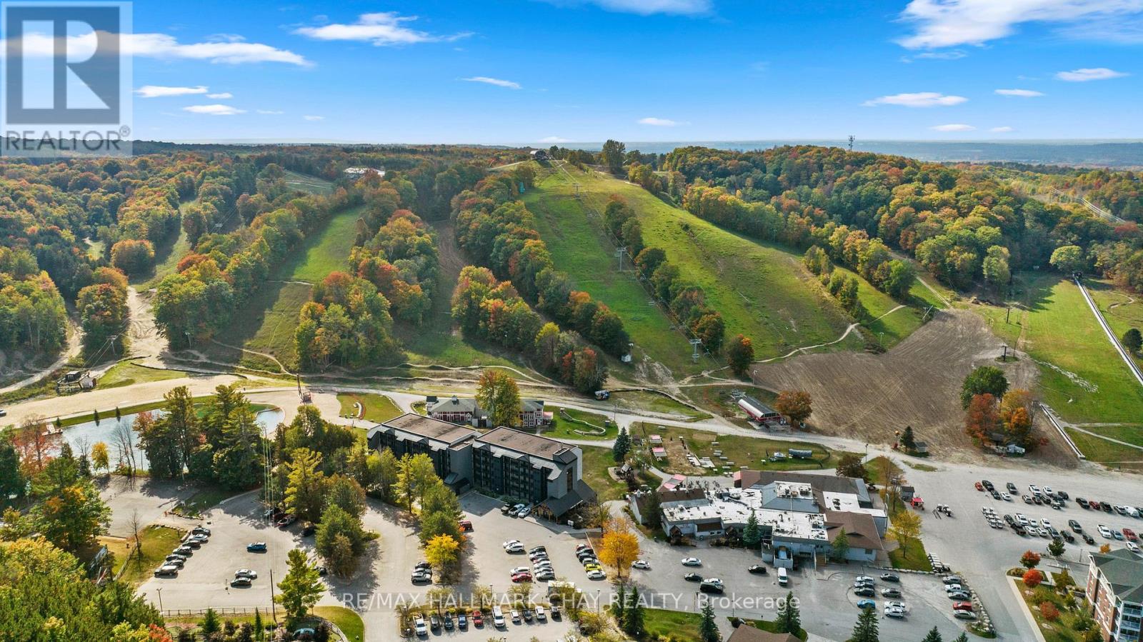 ##G01 80 HORSESHOE BOULEVARD - 28