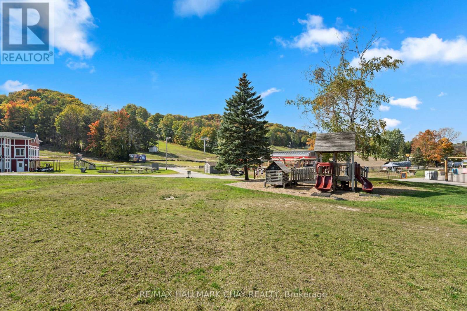 ##G01 80 HORSESHOE BOULEVARD - 29