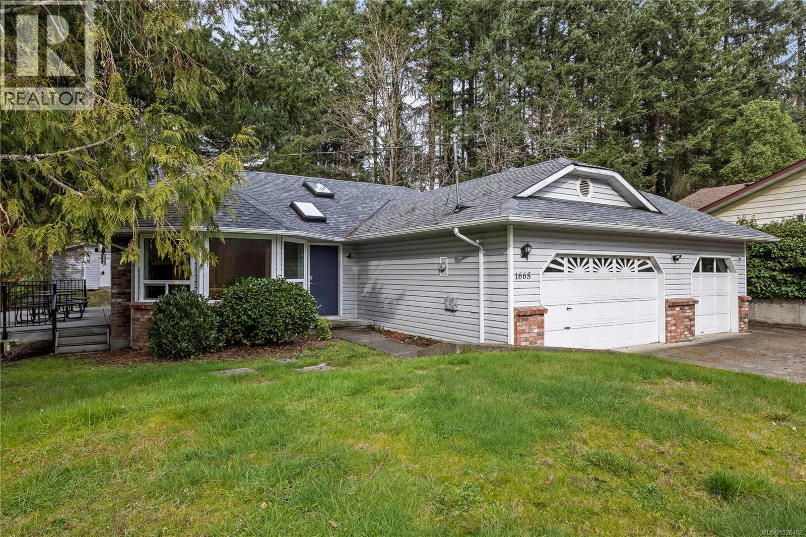 1665 Northwest Bay Rd, Nanoose Bay