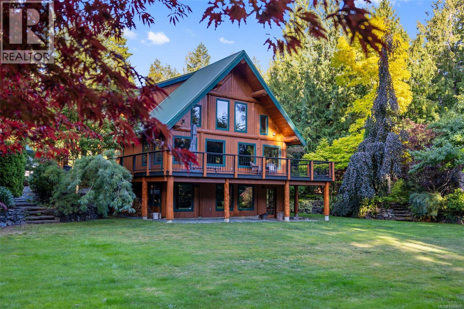900 Spider Lake Rd, Qualicum Beach