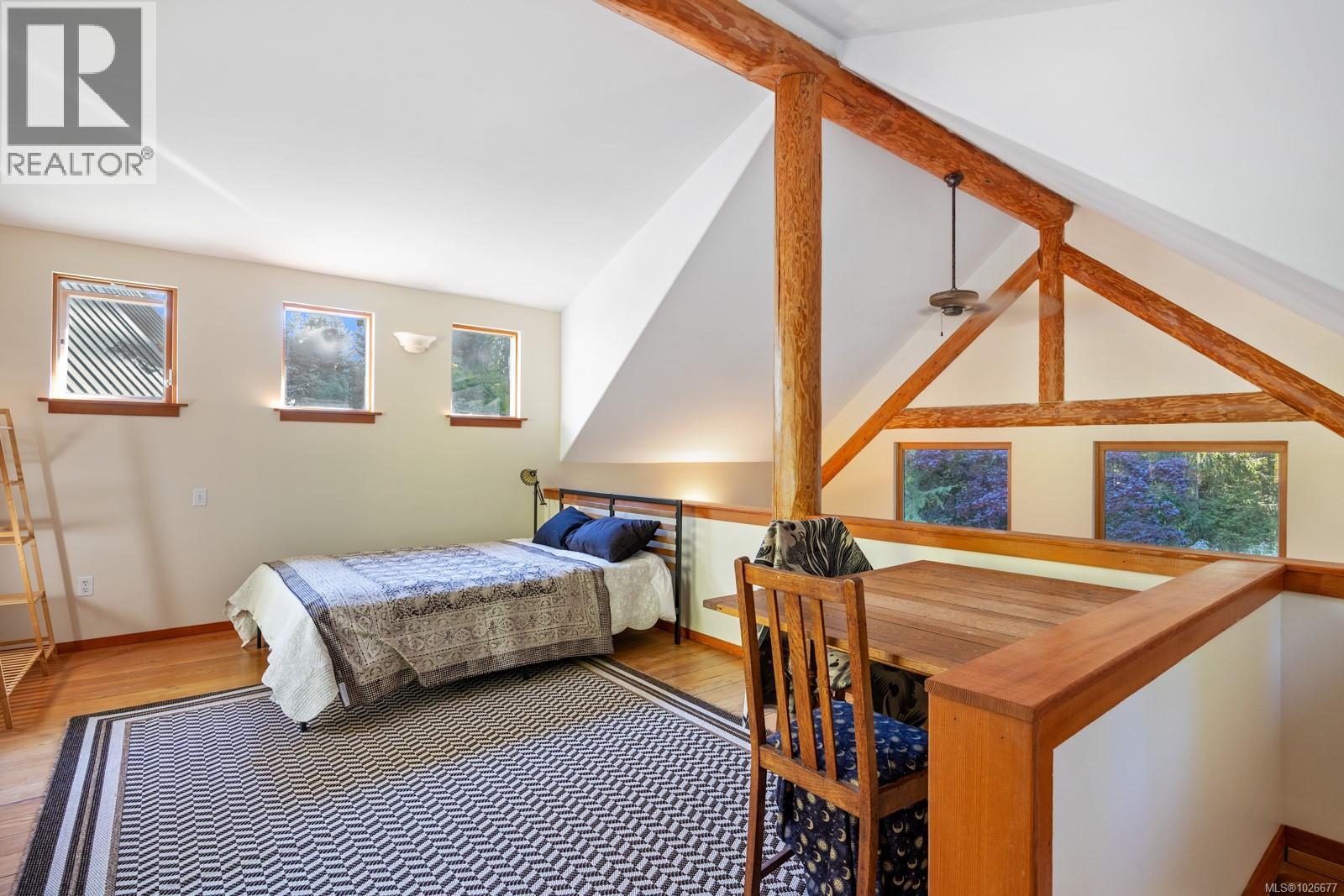 900 Spider Lake Rd, Qualicum Beach