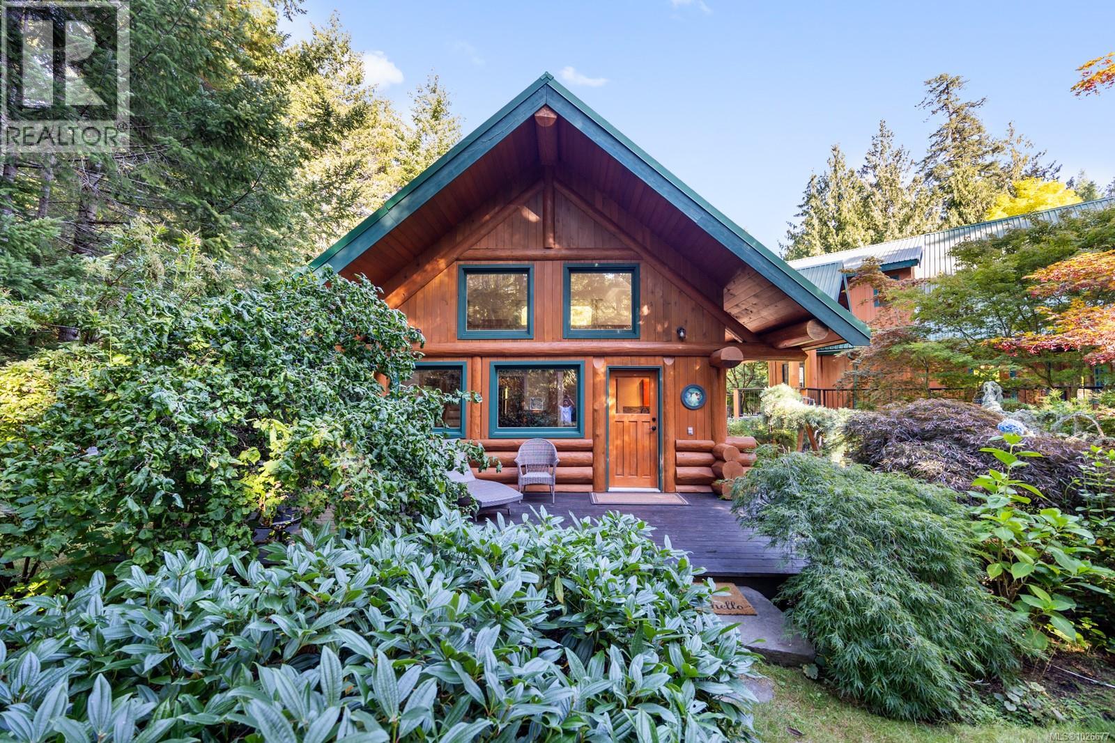 900 Spider Lake Rd, Qualicum Beach