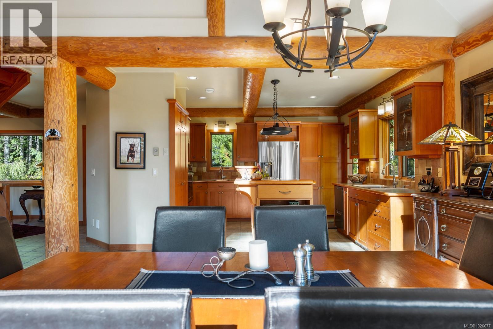 900 Spider Lake Rd, Qualicum Beach