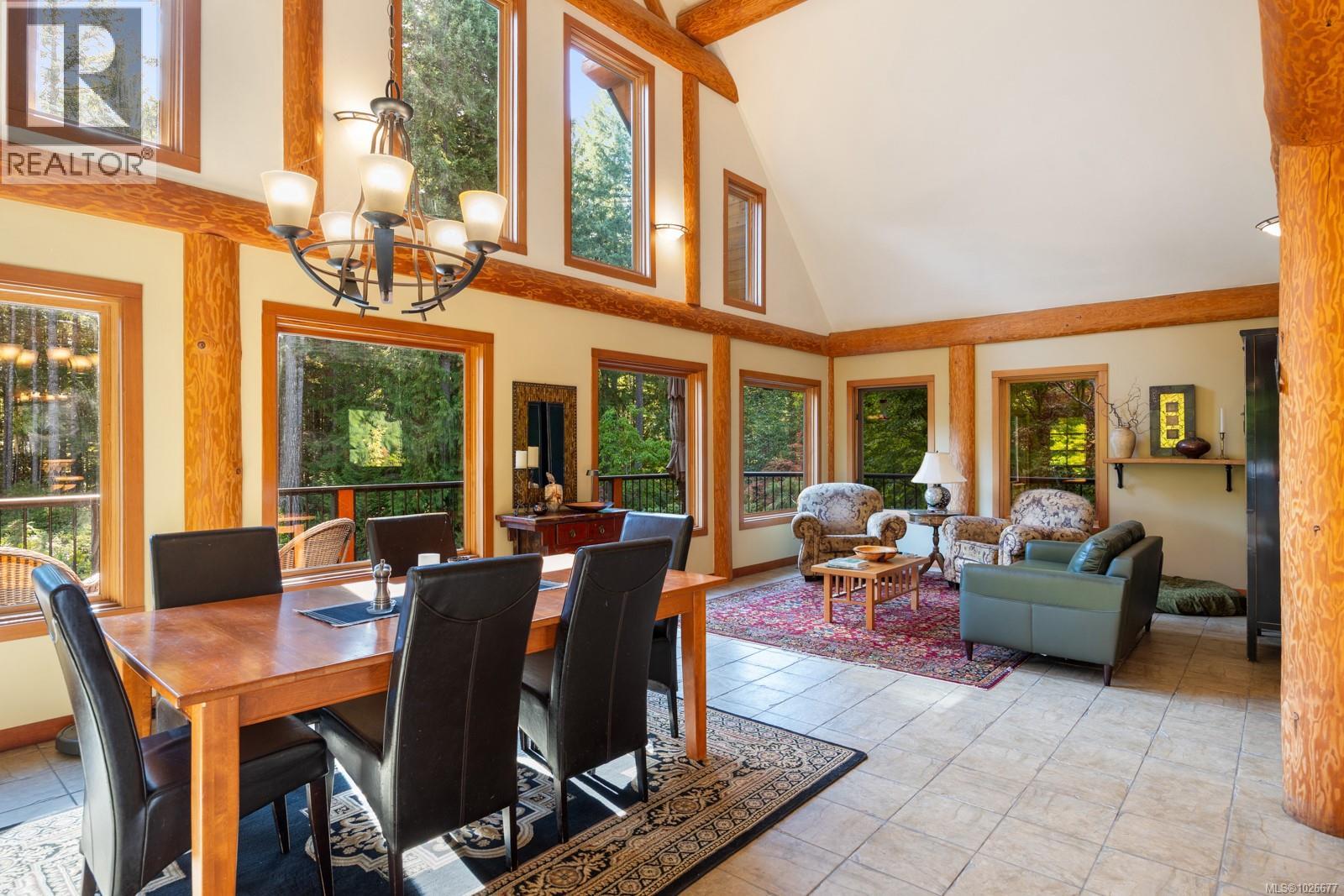 900 Spider Lake Rd, Qualicum Beach