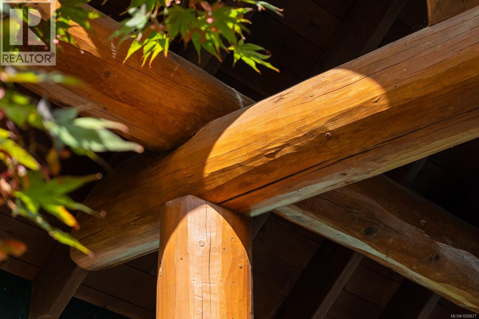 900 Spider Lake Rd, Qualicum Beach