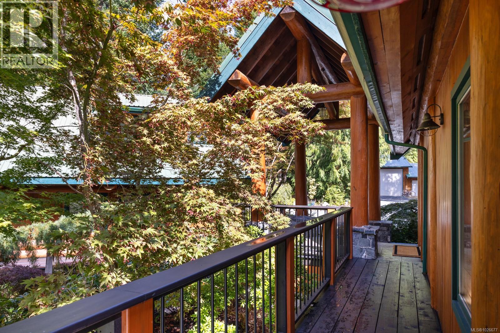 900 Spider Lake Rd, Qualicum Beach