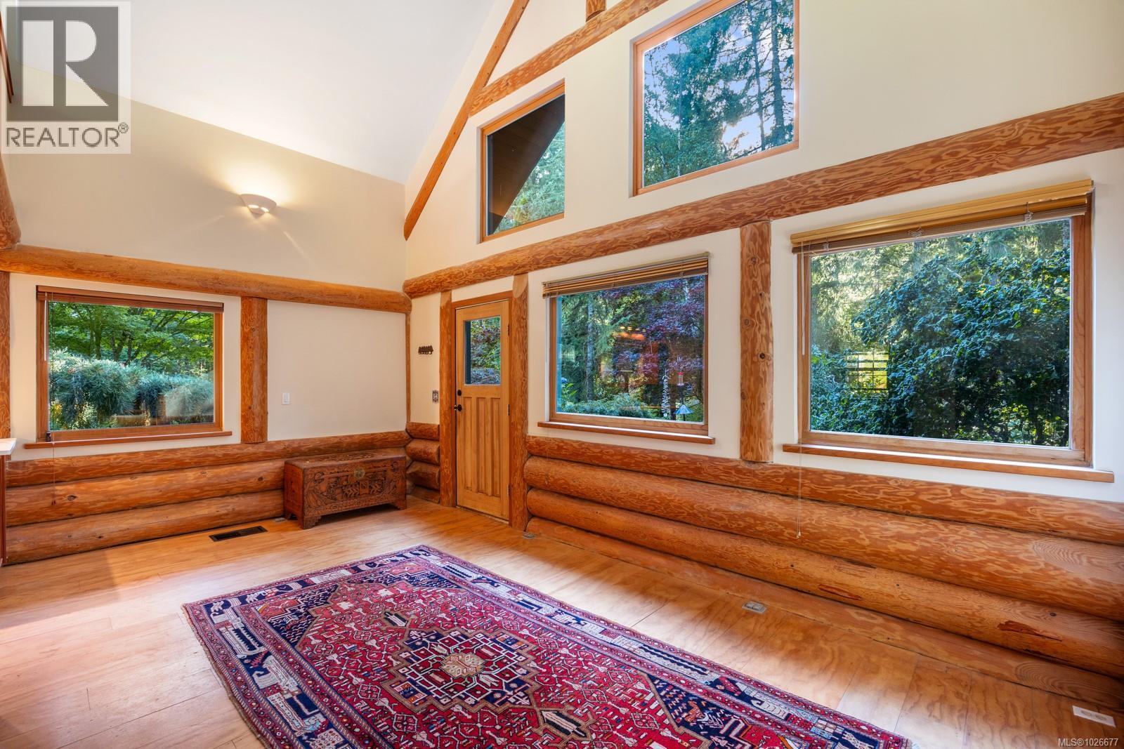 900 Spider Lake Rd, Qualicum Beach