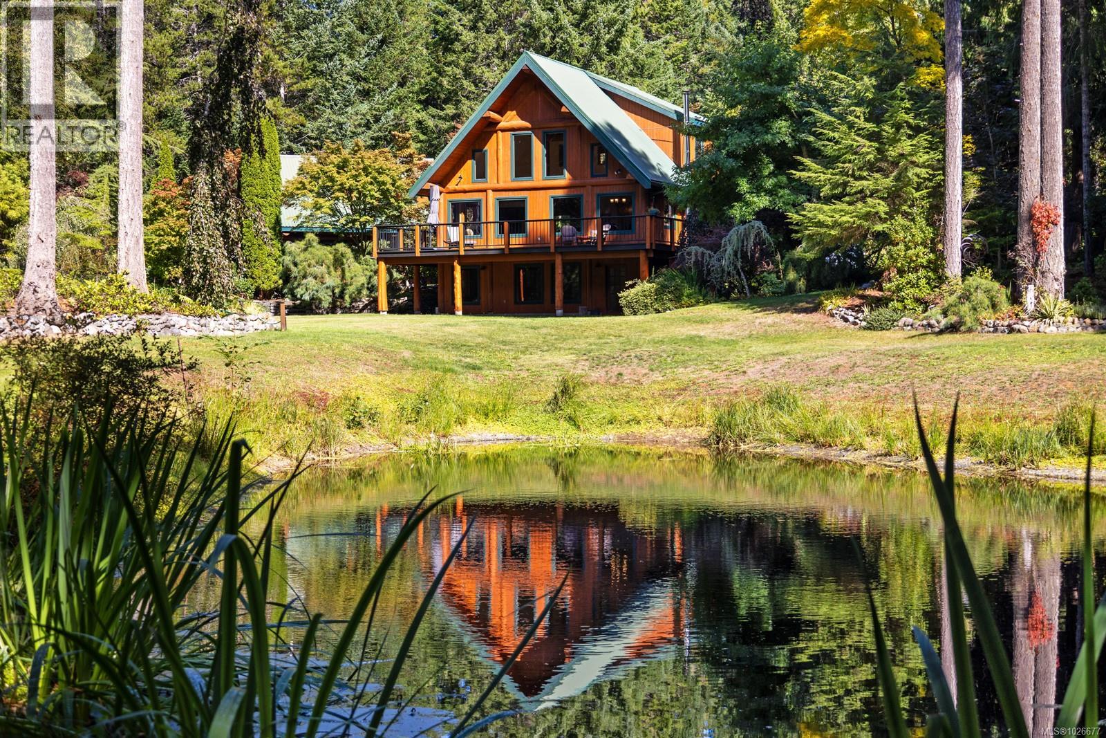 900 Spider Lake Rd, Qualicum Beach