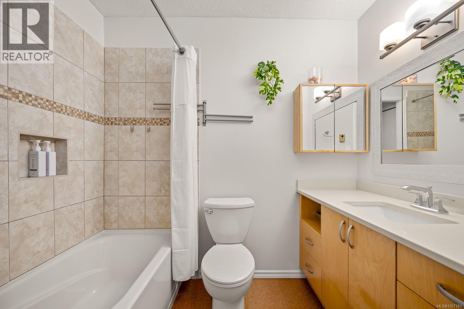 305 1537 Noel Ave, Comox